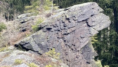 Der bekannteste Einzelfelsen am Wendelstein bei Grünbach ist der sogenannte Löwenkopf. 