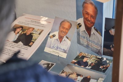 Horst Naumann trat damals im Burgstädter Theater auf. Später wurde er als Traumschiff-Kapitän berühmt.