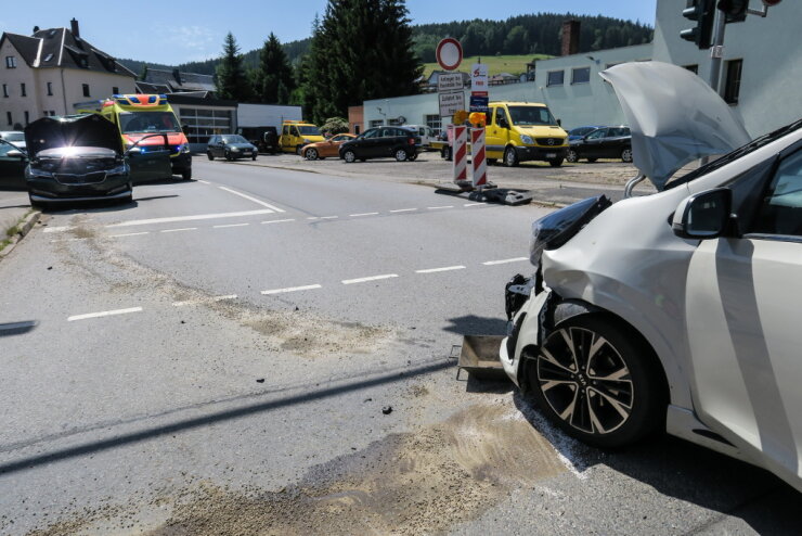 Verkehrsunfall in Lauter: Eine Person verletzt
