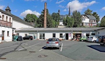 Der Flachbau soll um eine Etage aufgestockt werden. 