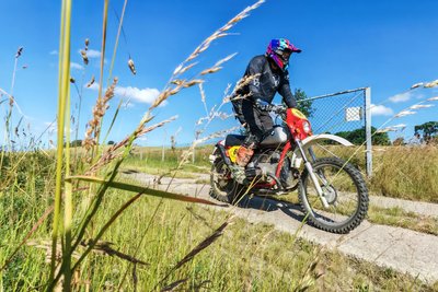 Fahren im Grünen: In Dittmannsdorf und anderswo führte die Rennstrecke durch schönste Natur.