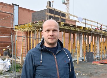 Andreas Meißner wird den an der Poststraße in Markneukirchen entstehenden Edeka als Selbstständiger führen. Für den 36-Jährigen, der vor fast 20 Jahren bei Edeka anfing, ist es der erste eigene Markt. 