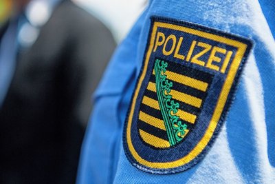 Bislang unbekannte Diebe haben Spendengeld aus der Martin-Luther-Kirche in Oberwiesenthal gestohlen. Die Polizei sucht nach Zeugen. 