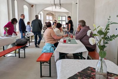 Obwohl im Erdgeschoss noch fleißig gebaut wird, ließ sich am Tag der offenen Tür das künftige Café dort schon sehr gut erahnen.
