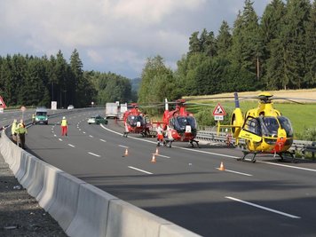 Es waren auch mehrere Rettungshubschrauber im Einsatz.