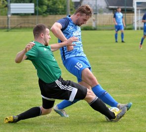Die Muldaer um Simon Kraut (r.) erkämpften gegen den Zuger SV mit Benjamin Hempel (l.) ein Remis und klettern auf den 5. Platz. 