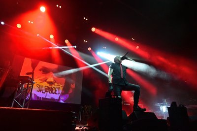 Lieferten einen gefeierten Auftritt beim Dark Storm Festival: Suicide Commando.  