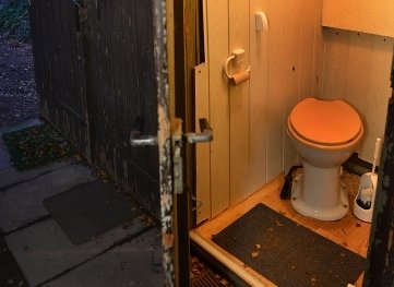 Bis 2018 hatten die Sportler in einem Anbau nur Trockentoiletten..
