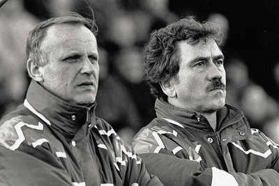 Mit seinem langjährigen Zwickauer Co-Trainer Klaus Georgi (links) verband ihn eine Freundschaft. 