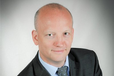 Jan Müller, Klinikmanager.