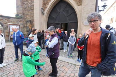 Domkantor Albrecht Koch (r.) moderierte des Spendenlauf zugunsten des Freiberger Doms.