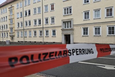Die Siegener Straße war während des Polizeieinsatzes an jenem 18. Mai 2025 gesperrt worden.