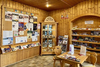 Die Zeit der rustikal in Holz eingerichteten Stadt-Info in Schwarzenberg ist vorbei.
