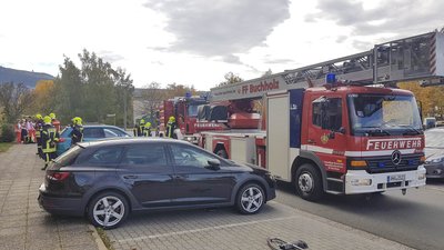 Am Freitagmittag rückte die Feuerwehr in das Wohngebiet Adam Ries aus.