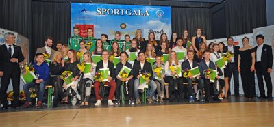 Die Vogtland-Sportgala findet im jährlichen Wechsel in der Musikhalle Markneukirchen (im Foto bei der Ehrung der besten Nachwuchssportler 2018) und in der Festhalle Plauen statt. Die Veranstaltung dieses Jahr in Markneukirchen wurde nun abgesagt. 