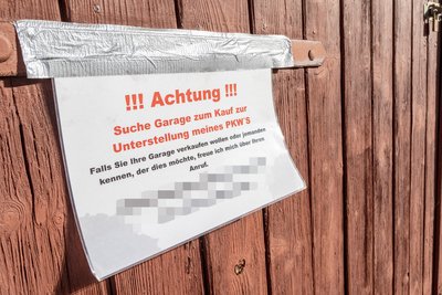 Garagen sind gerade in der Nähe von Wohngebieten und Siedlungen sehr begehrt.