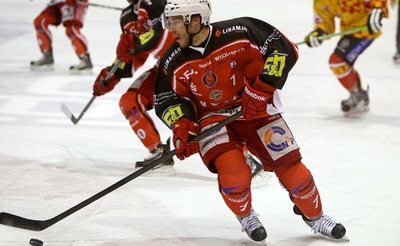 Brandon Dietrich absolvierte beim Heimsieg gegen Kaufbeuren sein erstes Spiel für die Eispiraten.