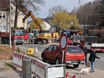 Die Kreuzung vor dem Lichtensteiner Krankenhaus ist seit Montag komplett dicht. Autofahrer wurden dadurch offenbar kalt erwischt.