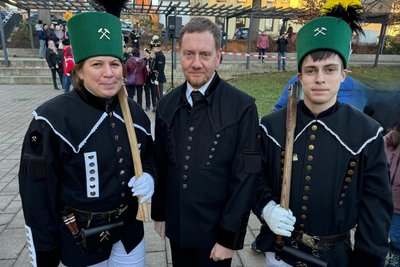 Bei einer Bergparade traf Lenny Brähne auch auf Ministerpräsident Michael Kretschmer.