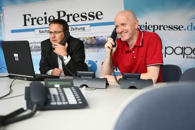 "Freie Presse"-Chefredakteur Torsten Kleditzsch (li.) und Leser-Obmann Reinhard Oldeweme beantworteten Ihre Fragen am Telefon und im Chat.