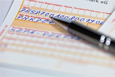 Sensible Bankdaten wollten die Theater Chemnitz von ihren Abonnenten per Postkarte abfragen. 