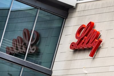 Der US-Konzern Eli Lilly will deutlich weniger Geld in seine neue Produktionsstätte in Rheinland-Pfalz investieren. (Archivfoto)