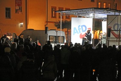 Der AfD-Landtagsabgeordnete Rolf Weigand thematisierte die von ihm bereits andernorts kritisierte Winterschließung einer Kita im Oberschönaer Ortsteil Bräunsdorf.