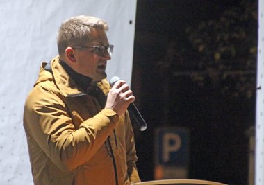 Als Gastredner trat der brandenburgische AfD-Bundestagsabgeordnete Renè Springer auf.