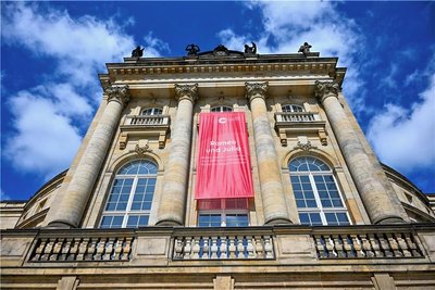 Die Theater Chemnitz, hier das Opernhaus am Theaterplatz, bieten verschiedene Abonnements an. 