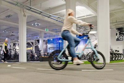 Testen Sie bei Stadler Ihr Traumrad auf der individuellen Teststrecke mit unterschiedlichen Untergründen und Steigungen direkt vor Ort.