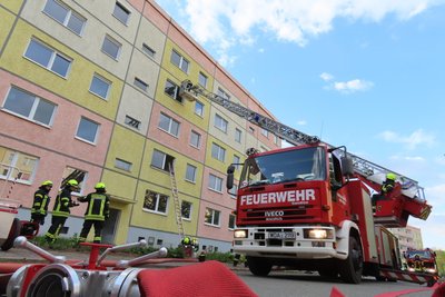Die Drehleiter der Werdauer Feuerwehr ist schon seit mehr als 30 Jahren im Einsatz.