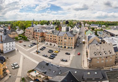 Der Marktplatz und die Hohensteiner Straße in Stollberg im Mai 2019.