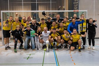 900 Besucher beim Indoor-Regio-Cup: Rekordsieger BSC Freiberg triumphiert und ein Youngster überrascht - Verdienter Cup-Gewinner: Der BSC Freiberg verteidigt seinen Titel aus dem Vorjahr. Zudem nahmen die Freiberger noch zwei Einzelauszeichnungen mit nach Hause.