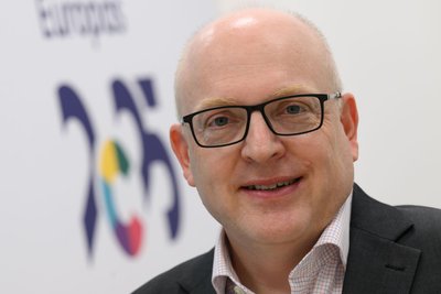 Prominentes Beispiel für zeitweise Tätigkeit als Amtsverweser war Sven Schulze, der aktuelle OB von Chemnitz.
