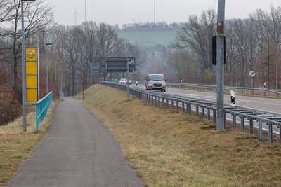 Am Gewerbegebiet St. Egidien gibt es bereits ein kurzes Stück Radweg entlang der B 173. Nun soll dieser bis zum Ortseingang Gersdorf verlängert werden.