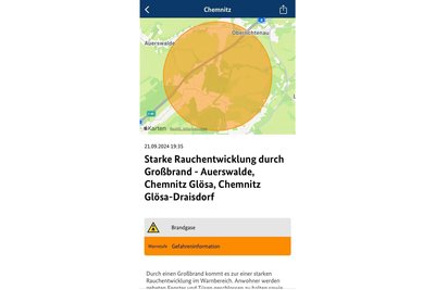 Eine Warnung über die starke Rauchentwicklung erschien gegen 19.35 Uhr auf dem Handy. Gut eine Stunde später wurde sie wieder aufgehoben.