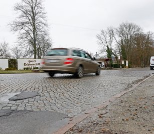 Die Schwanefelder Straße in Meerane ist in einem schlechten Zustand. 