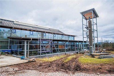 An den Badegärten in Eibenstock haben die Umbauarbeiten begonnen.