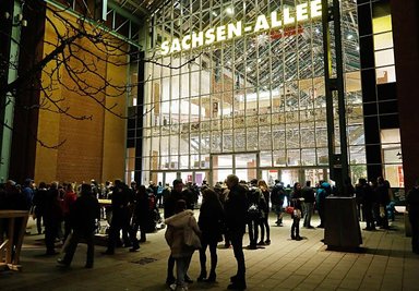 Blieb wegen der Bombendrohung für den Rest des Abends geschlossen: die Sachsen-Allee in Chemnitz.