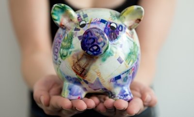 Die Kreisfinanzen bereiten dem neuen Landrat Bauchschmerzen - "dort klafft ein enorm großes Loch", so Hennig. 