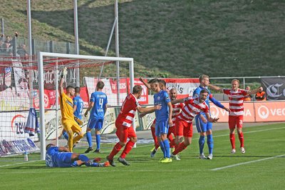 Ronny König (3. v. r.) traf gegen den FC Hansa Rostock doppelt, jeweils nach einer Ecke.