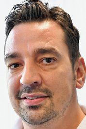 Martin Schirmer, StellvertretenderPflegedienstleiter: "Engpässe hat es schon immer gegeben. Doch in meinen 20 Dienstjahren war das nie so geballt wie jetzt."