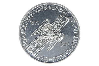 Die erste 5-DM-Gedenkmünze "Germanisches Museum" kam 1952 heraus - und verliert seitdem an Wert.