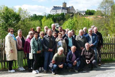 Nun war der vor 45 Jahren erkämpfte Aufstieg für Spieler und ihre Frauen ein Anlass, sich wieder zu treffen.