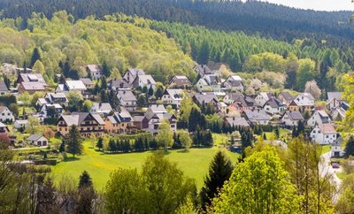 Grundstückseigentümer in der Region bekommen demnächst Post vom Finanzamt. Dabei geht es um die Grundsteuerreform. 