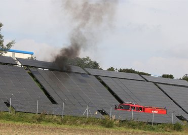 Feuerwehreinsatz im "Solarpark II" in Meerane