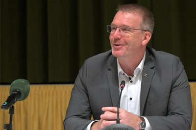 Will neuer Landrat von Mittelsachsen werden: Freibergs OB Sven Krüger, hier bei der Pressekonferenz vor wenigen Tagen.