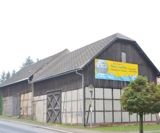Die Stadtscheunen an der B 173 werden 2022 abgerissen. 
