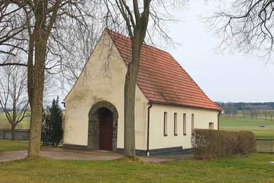 Die Kapelle auf dem Neustädter Friedhof ist optisch in die Jahre gekommen.