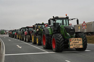 Bauernprotest in der Region Rochlitz: Auch an der Auffahrt Penig zur A 72 protestierten Landwirte.